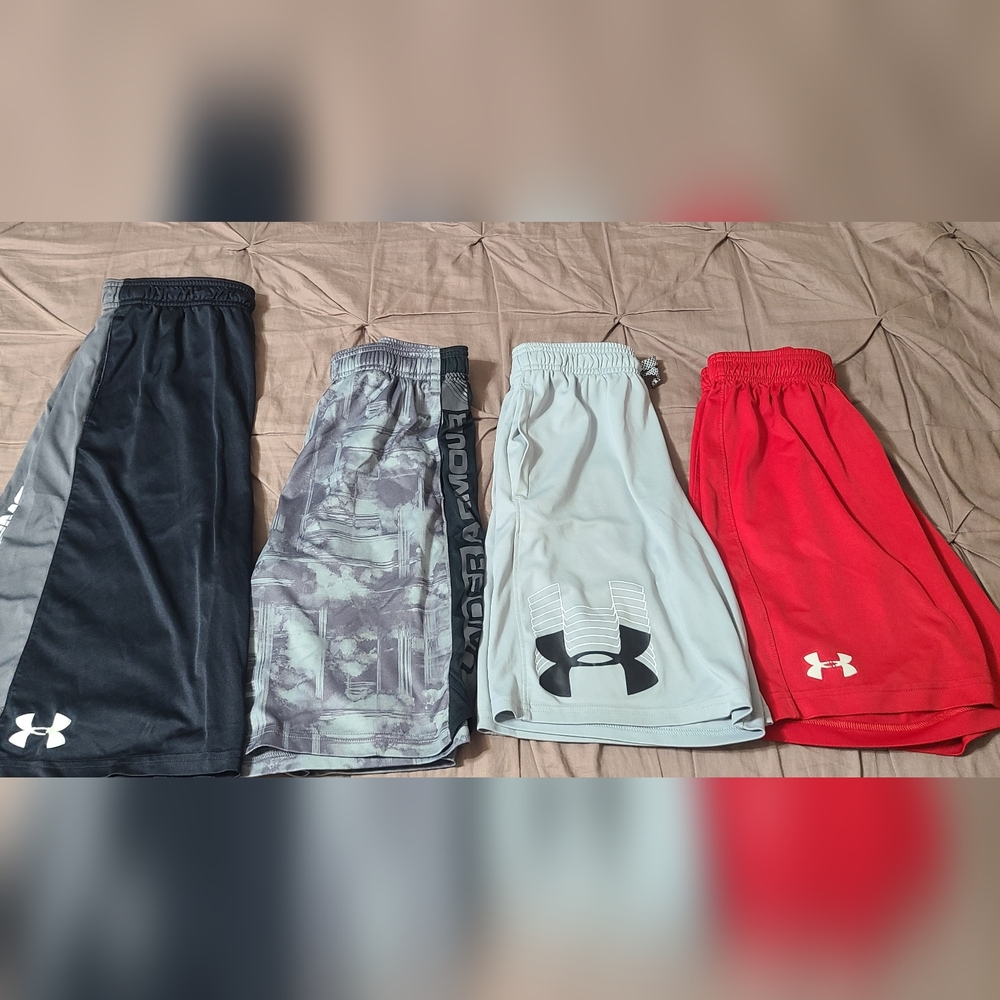 Under Armour Shorts Lot Youth Medium